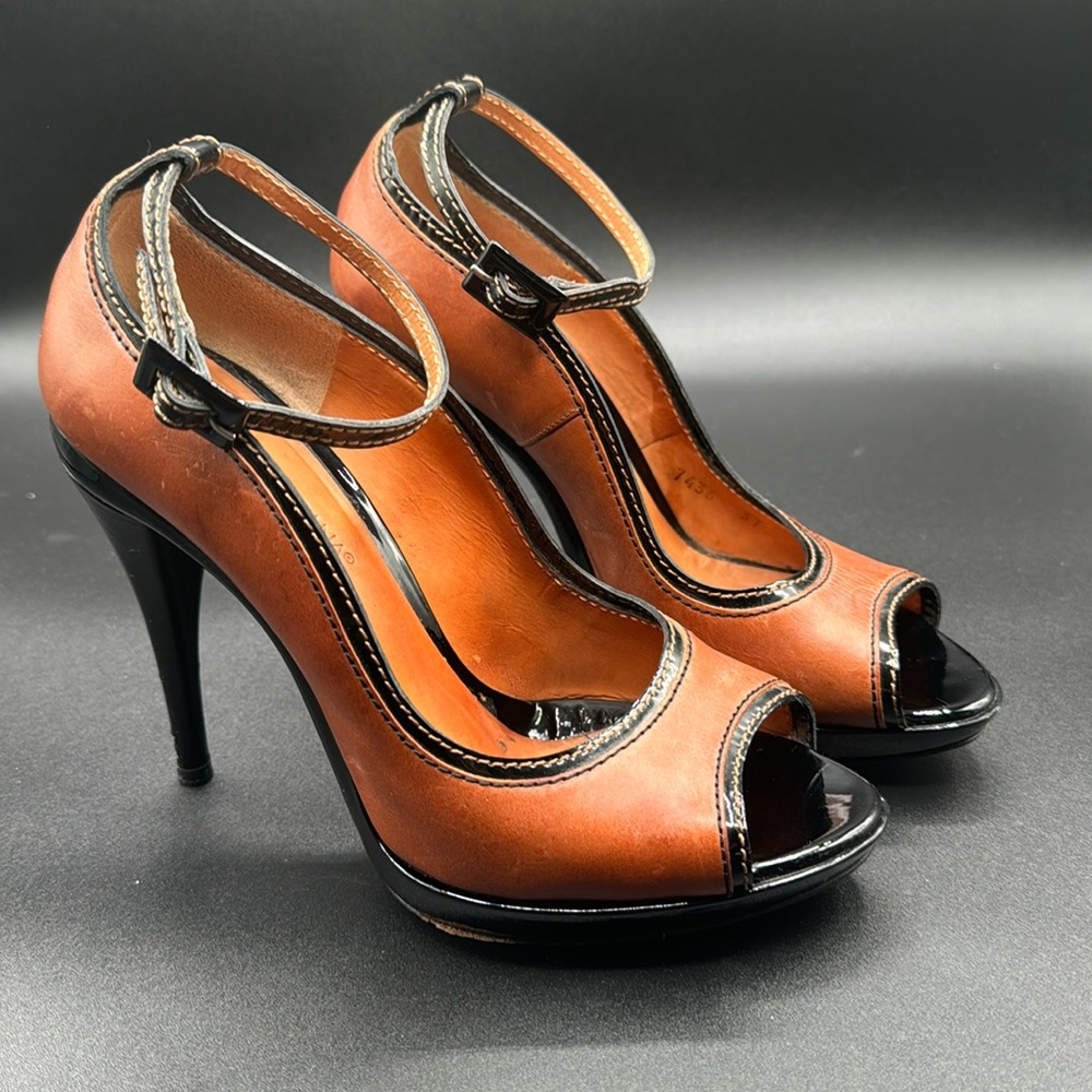 Dolce & Gabbana Spuntata Vacchetta+ vernice EUR 37